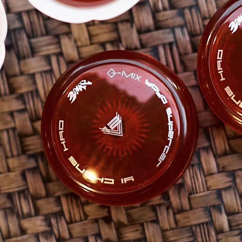 Small V Transparent Red Silver